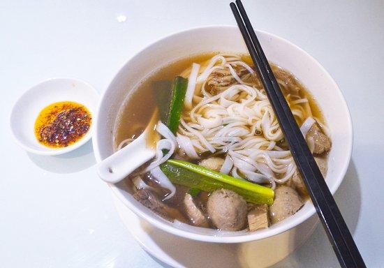 Pho Ong Hung Restaurant